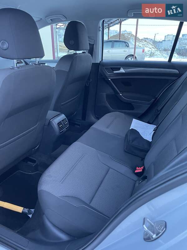 Хетчбек Volkswagen e-Golf 2018 в Хмельницькому