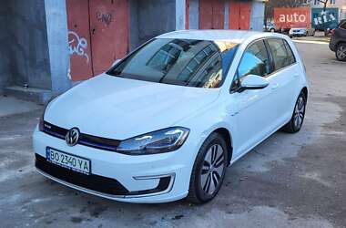 Хэтчбек Volkswagen e-Golf 2017 в Киеве