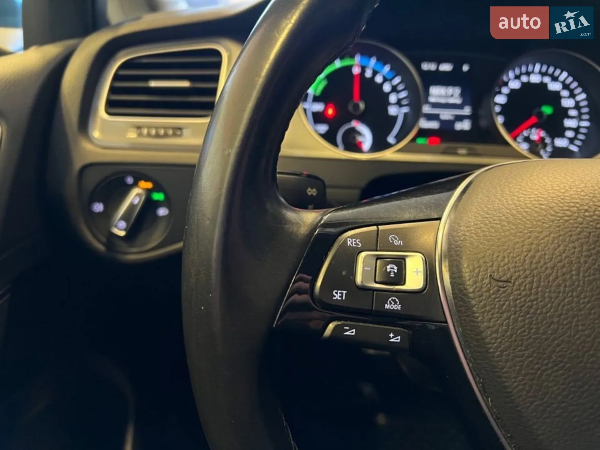 2015 Volkswagen Golf - мініатюра 24