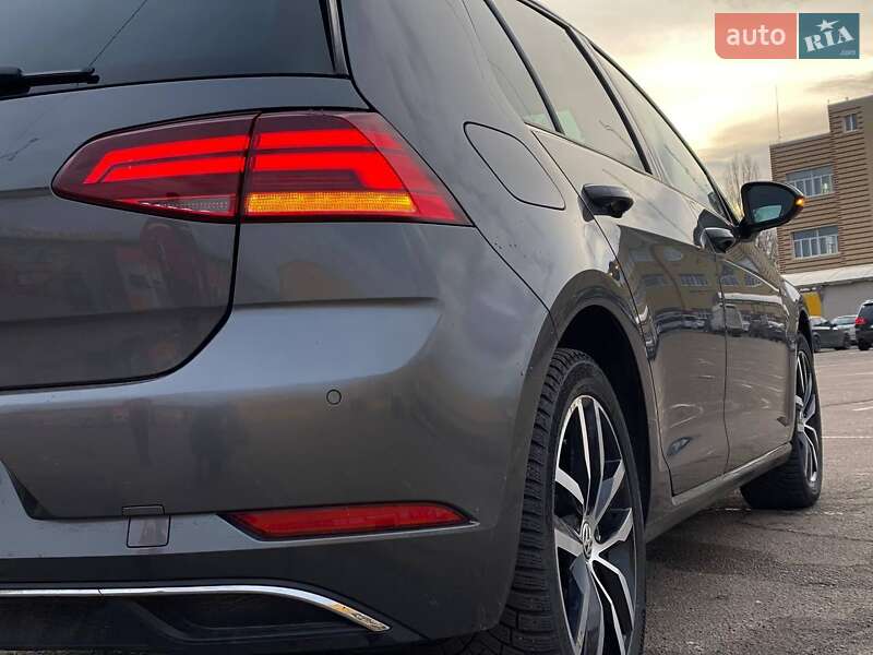 Хэтчбек Volkswagen e-Golf 2018 в Житомире