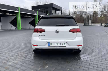 Хетчбек Volkswagen e-Golf 2019 в Чернівцях