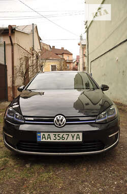 Хэтчбек Volkswagen e-Golf 2017 в Черновцах