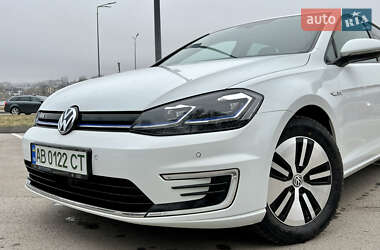 Хэтчбек Volkswagen e-Golf 2019 в 