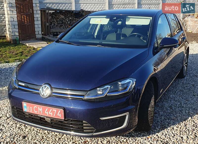 Хэтчбек Volkswagen e-Golf 2017 в Кривом Роге