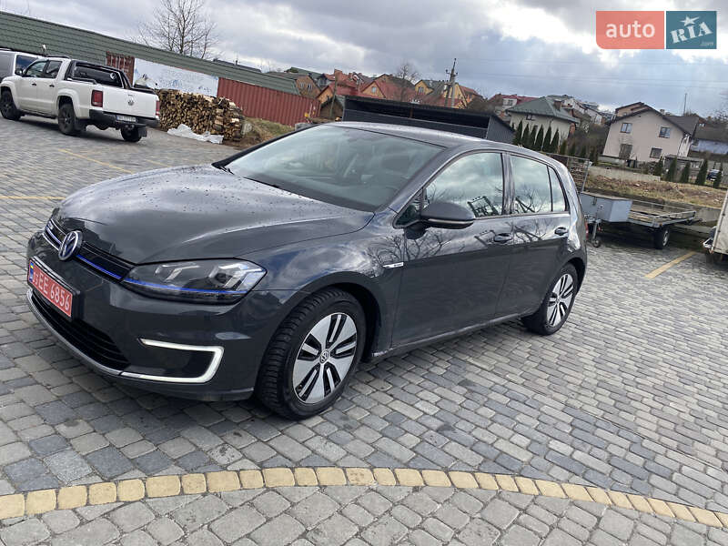 Хетчбек Volkswagen e-Golf 2015 в Львові фото 10 Хетчбек Volkswagen e-Golf 2015 в Львові