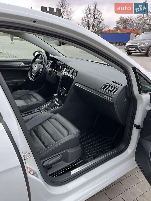 Хетчбек Volkswagen e-Golf 2018 в Рівному