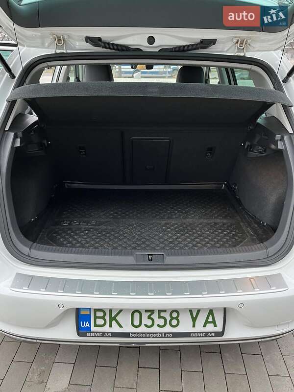 Хетчбек Volkswagen e-Golf 2018 в Рівному