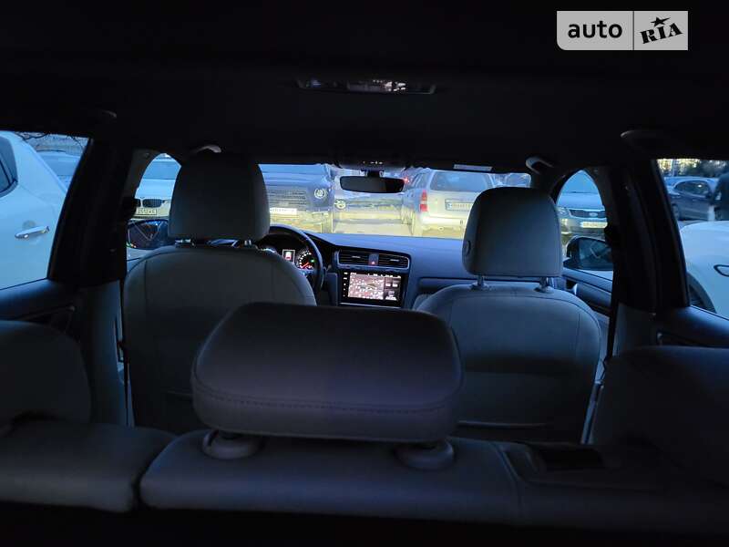 Хэтчбек Volkswagen e-Golf 2018 в Виннице