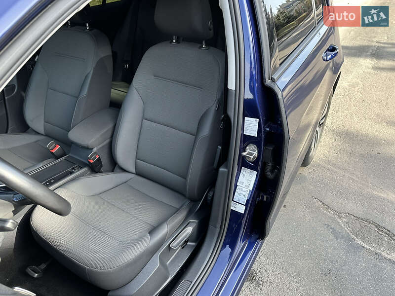 Хэтчбек Volkswagen e-Golf 2018 в Киеве фото 9 Хэтчбек Volkswagen e-Golf 2018 в Киеве