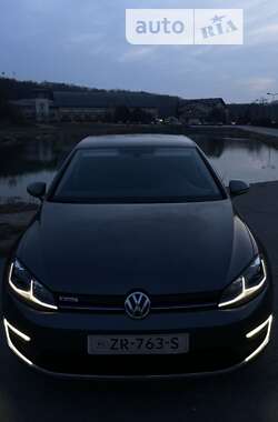 Хэтчбек Volkswagen e-Golf 2019 в Днепре