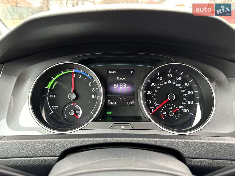 Хэтчбек Volkswagen e-Golf 2016 в Хороле фото 24 Хэтчбек Volkswagen e-Golf 2016 в Хороле