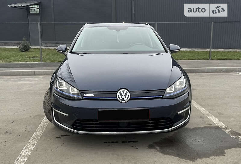 Хетчбек Volkswagen e-Golf 2016 в Умані