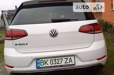 Хэтчбек Volkswagen e-Golf 2020 в Киверцах