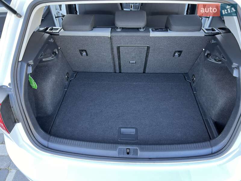 Хэтчбек Volkswagen e-Golf 2016 в Шацке