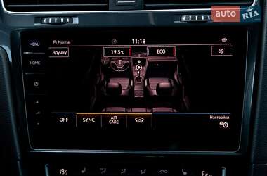 Хетчбек Volkswagen e-Golf 2018 в 