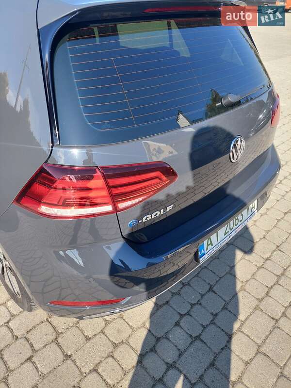 Хэтчбек Volkswagen e-Golf 2018 в Долине