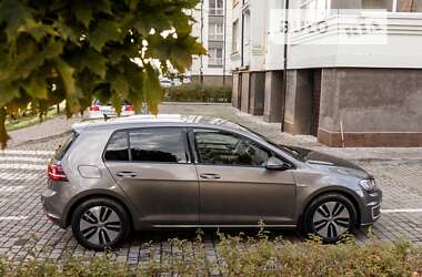 Хэтчбек Volkswagen e-Golf 2016 в Ивано-Франковске