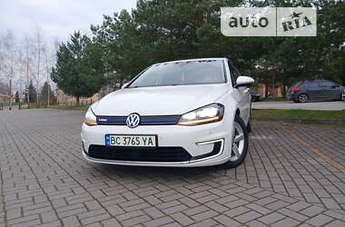 Хэтчбек Volkswagen e-Golf 2014 в Дрогобыче