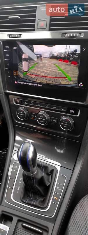 Хэтчбек Volkswagen e-Golf 2018 в Львове