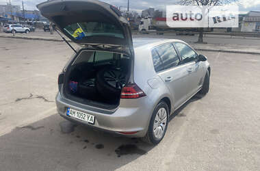 Хэтчбек Volkswagen e-Golf 2015 в Житомире