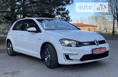 Хетчбек Volkswagen e-Golf 2014 в Дніпрі