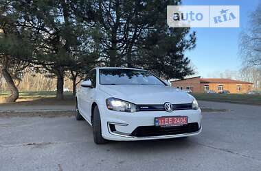 Хетчбек Volkswagen e-Golf 2014 в Дніпрі