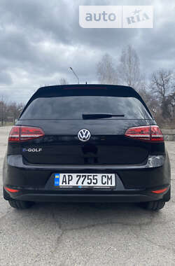 Хетчбек Volkswagen e-Golf 2015 в Запоріжжі