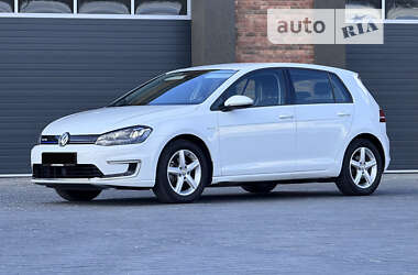 Хетчбек Volkswagen e-Golf 2014 в Чернівцях