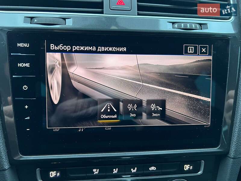 Хетчбек Volkswagen e-Golf 2018 в Києві