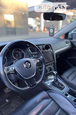 Хэтчбек Volkswagen e-Golf 2017 в Тернополе