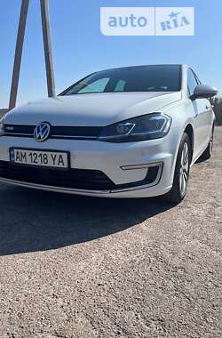 Хэтчбек Volkswagen e-Golf 2018 в Коростышеве