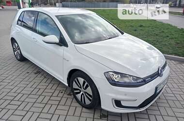 Хэтчбек Volkswagen e-Golf 2014 в Житомире