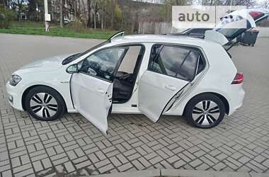 Хетчбек Volkswagen e-Golf 2014 в Житомирі