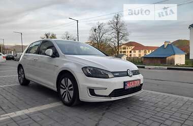 Хэтчбек Volkswagen e-Golf 2014 в Сваляве