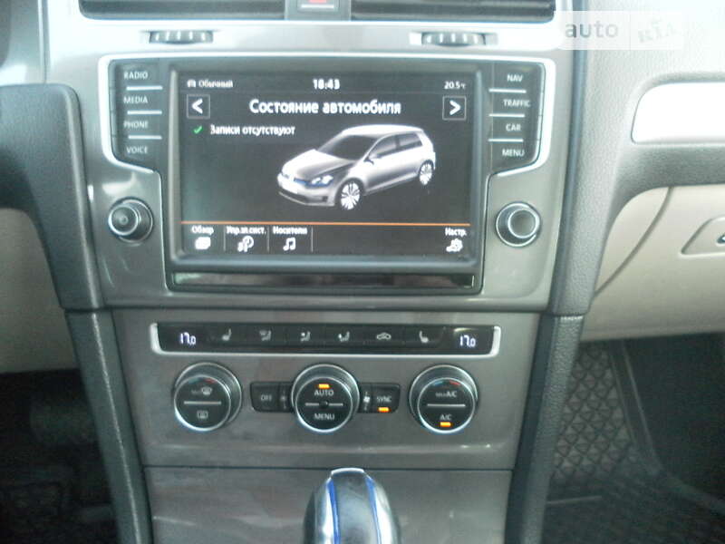 Хэтчбек Volkswagen e-Golf 2015 в Луцке