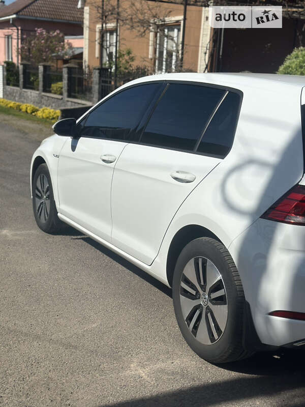 Хетчбек Volkswagen e-Golf 2020 в Іршаві