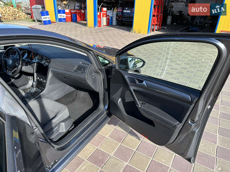 Хетчбек Volkswagen e-Golf 2020 в Тернополі