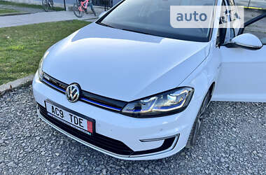 Хэтчбек Volkswagen e-Golf 2017 в Хусте