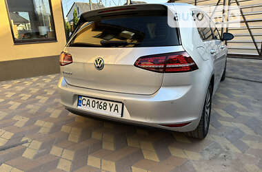 Хетчбек Volkswagen e-Golf 2014 в Черкасах