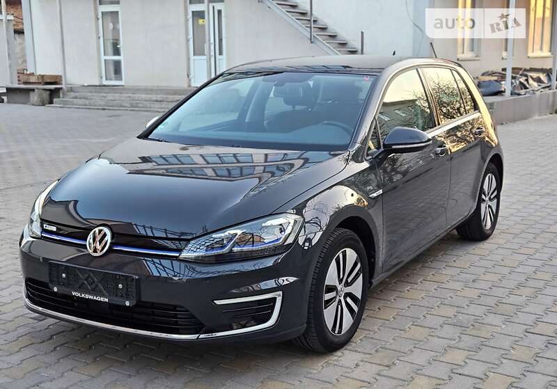 Хетчбек Volkswagen e-Golf 2020 в Києві