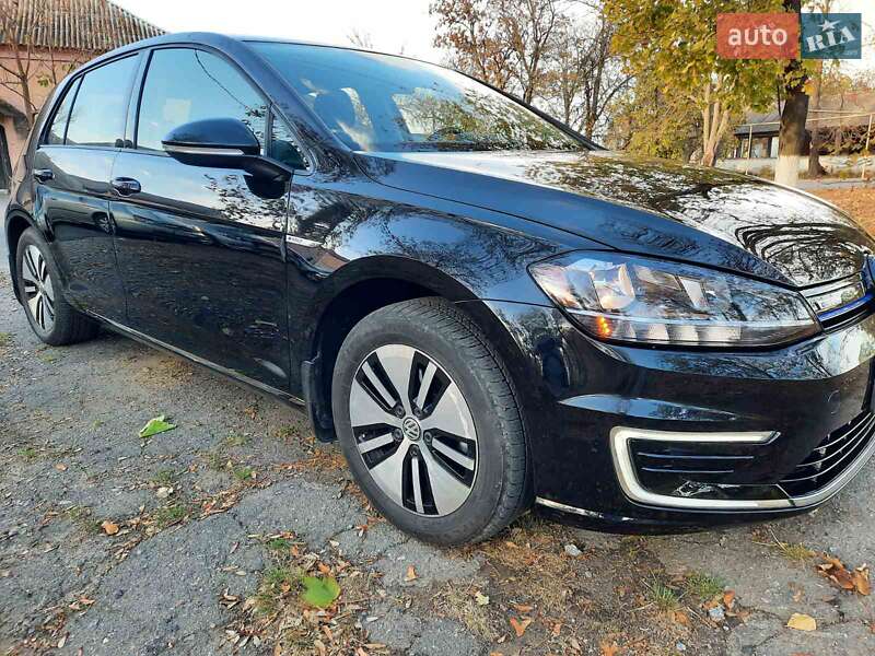 Хетчбек Volkswagen e-Golf 2017 в Одесі