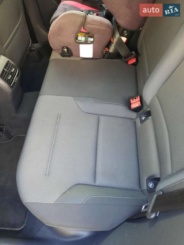 Хетчбек Volkswagen e-Golf 2017 в Одесі