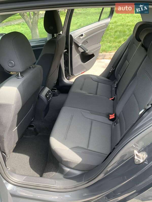 Хэтчбек Volkswagen e-Golf 2020 в Кременчуге