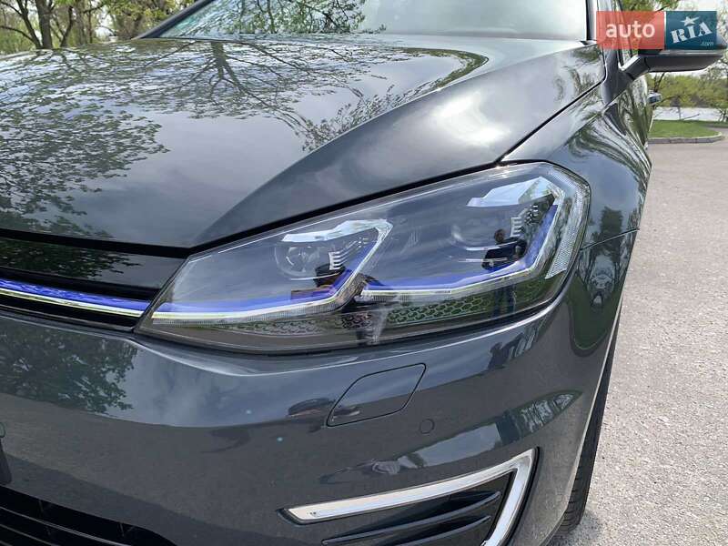 Хэтчбек Volkswagen e-Golf 2020 в Кременчуге