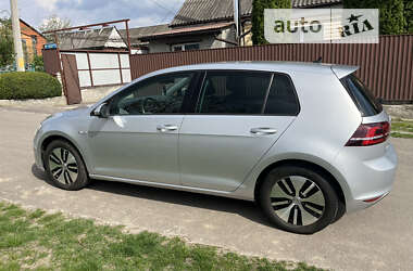 Хэтчбек Volkswagen e-Golf 2015 в Здолбунове