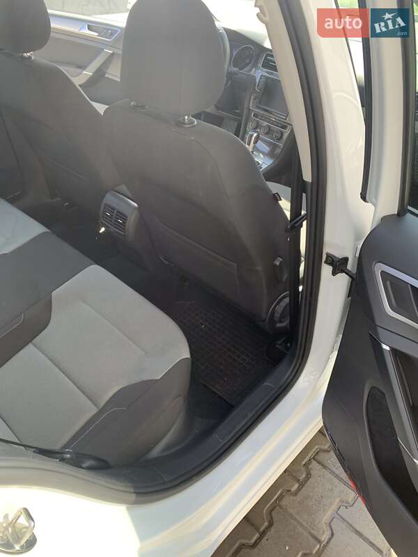 Хетчбек Volkswagen e-Golf 2014 в Полтаві