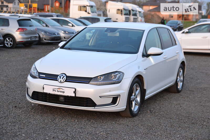 Хэтчбек Volkswagen e-Golf 2015 в Луцке