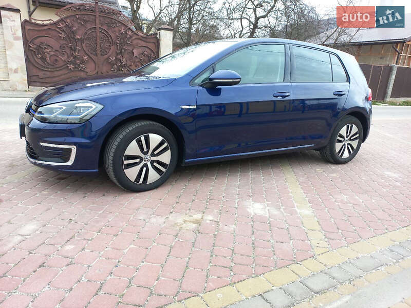 Хэтчбек Volkswagen e-Golf 2020 в Львове