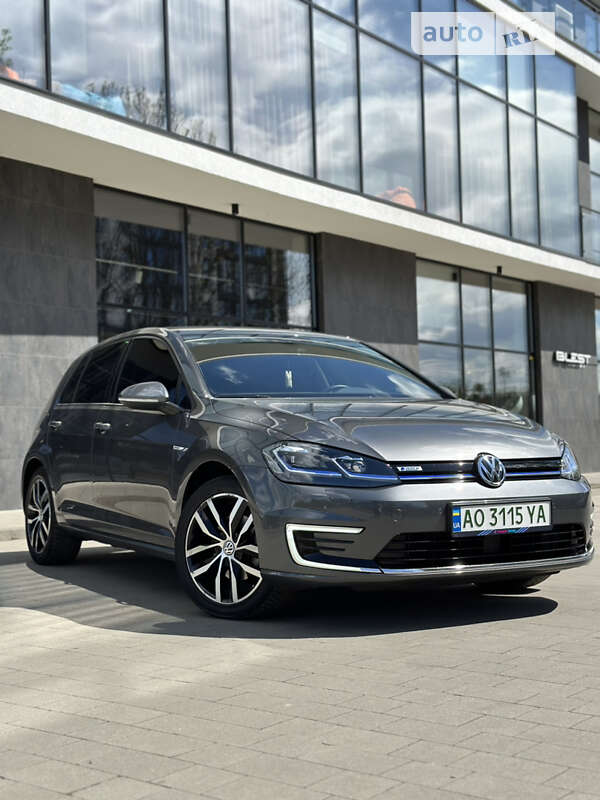 Хэтчбек Volkswagen e-Golf 2019 в Ужгороде