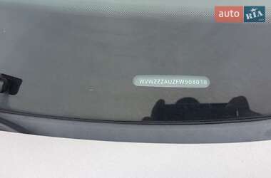 Хэтчбек Volkswagen e-Golf 2015 в 